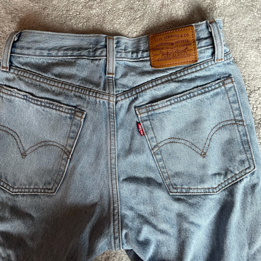 Levi’s wedgies